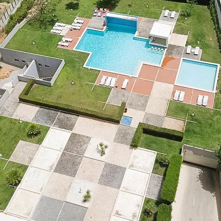 Rocha Tower 5a * Portimão